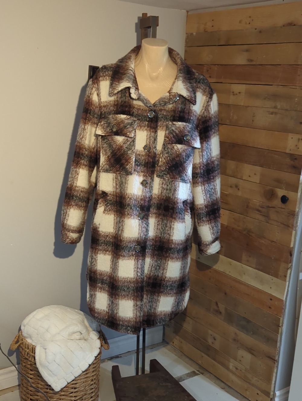Vince Camuto Cream and Brown Plaid Button-Front Trench Coat